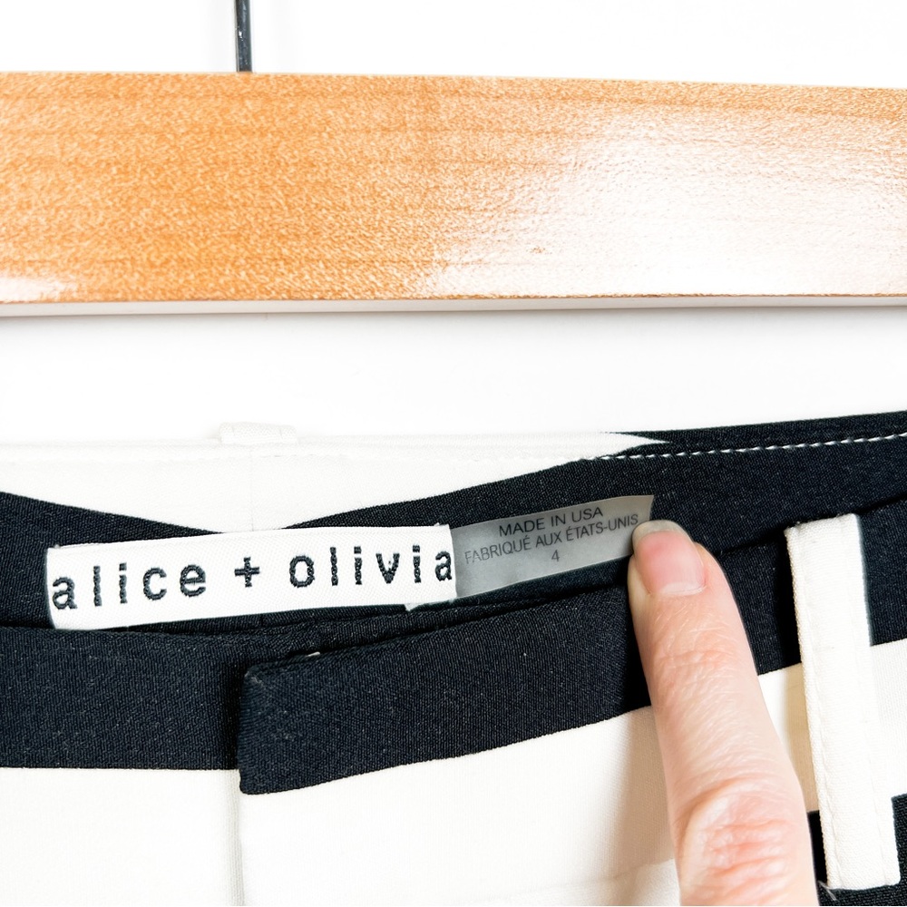 Alice + Olivia Paulette Striped Wide-Leg Trouser Pants Size 4 - Picture 7 of 11